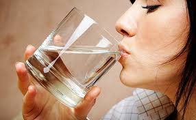 beber agua