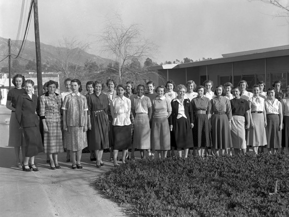 Retrato onde estão presentes várias mulheres, computadores humanos da NASA.